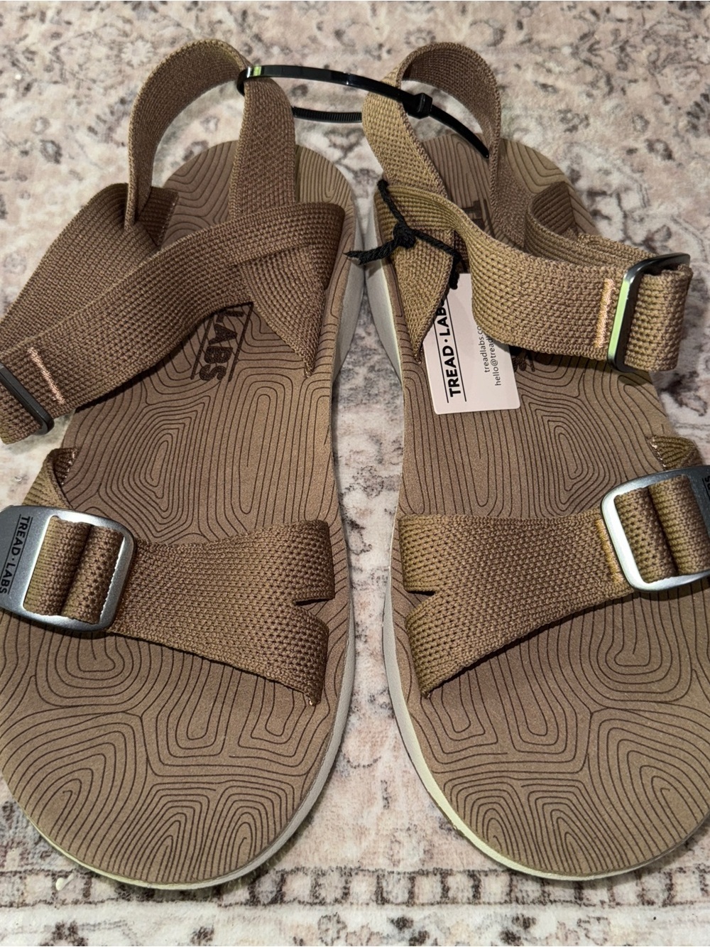 Tread Labs Womens Salinas Khaki Brown Comfort Support Sandals SZ 9 US MSRP $130